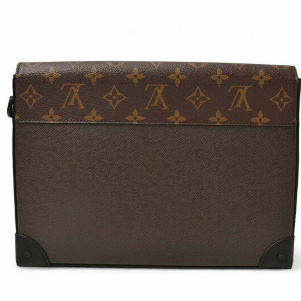 LOUIS VUITTON Brown Monogram Pochette Clutch Bag - Picture 3 of 12